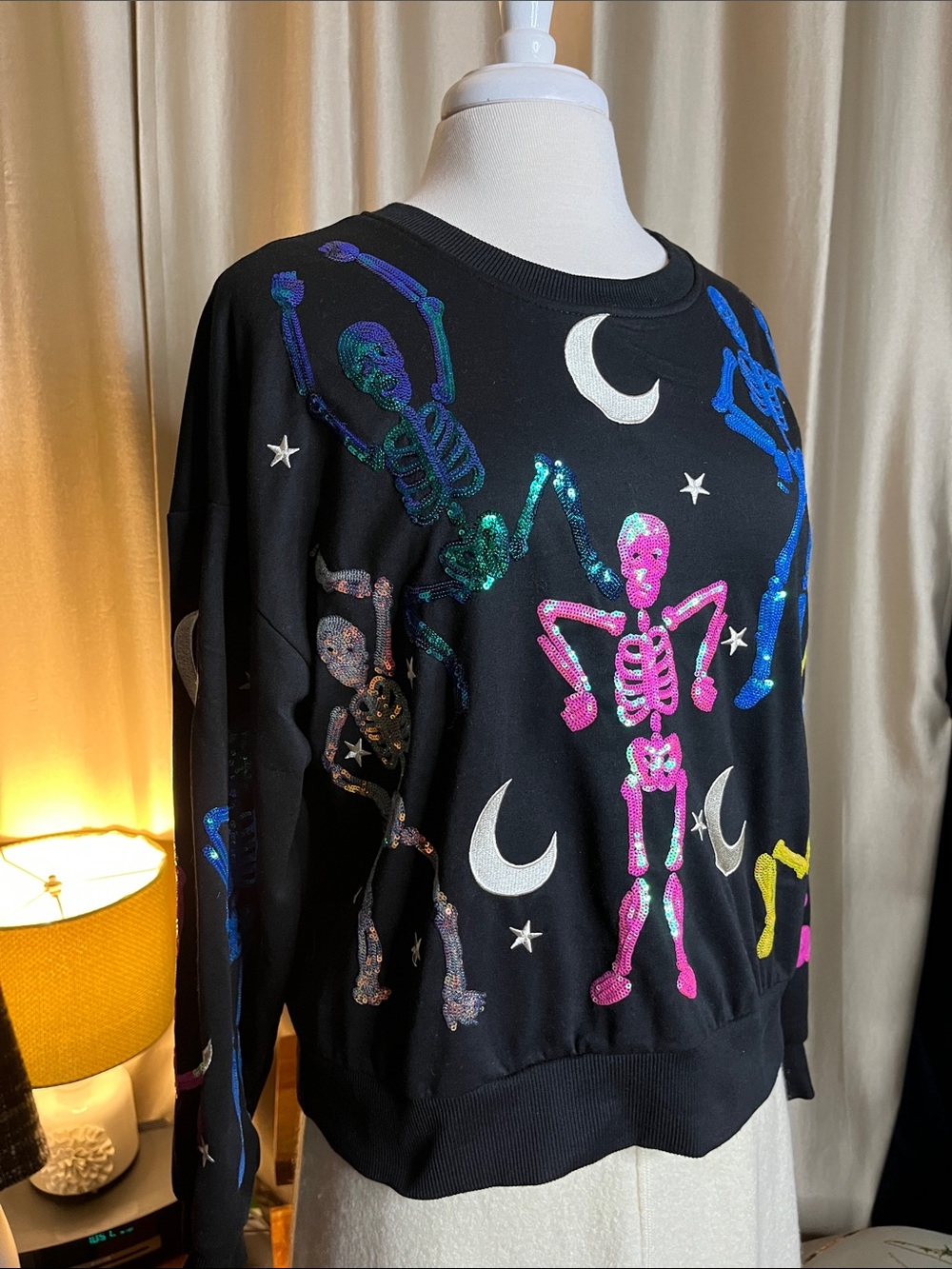Vintage skeletons sequin threaded patches embroider multicolor sweatshirt black